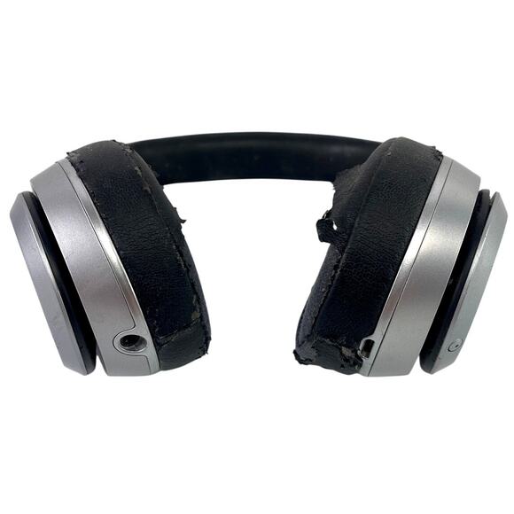 Beats Solo 2 Space Gray Wireless On Ear Headphones Working For Parts Repair READ - Picture 5 of 6